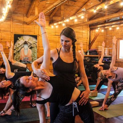 Montanita yoga teacher training